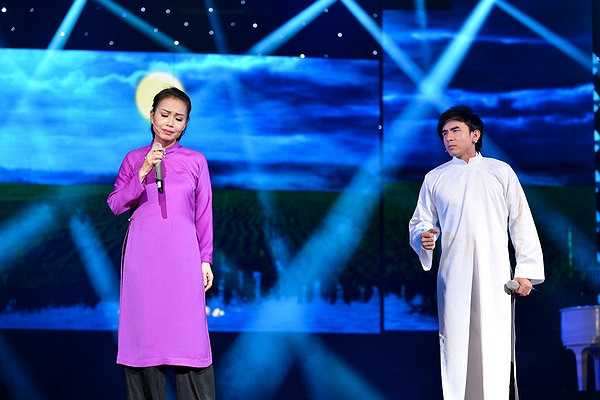 Ngay ở những giây phút cuối chương trình, khán giả hoàn toàn bất ngờ với sự xuất hiện của khách mời Đan Trường trong trích đoạn Chuyện tình Lan và Điệp.