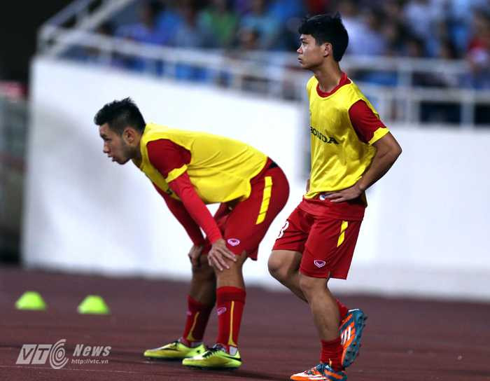 Công Phượng dự bị