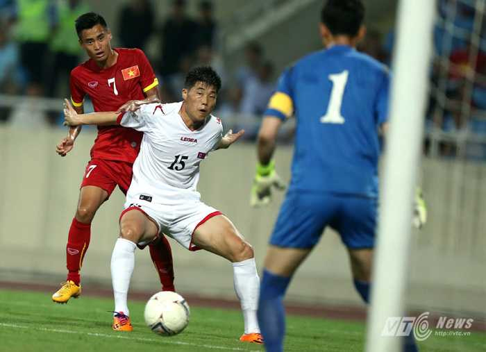 HLV Miura hết lòng bảo vệ Công Phượng