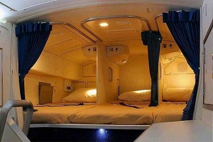 Phòng ngủ của tiếp viên nữ thuộc hãng bay Hoàng Gia Hà Lan KLM.