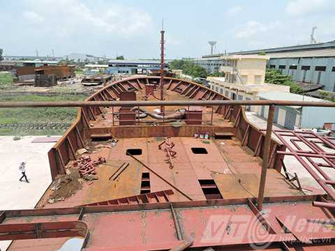 tàu hậu cần, nghề cá, khủng nhất, Việt Nam, hạ thủy, Lý Sơn, ngư dân