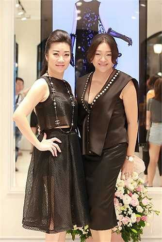 Những bộ trang phục ấy phải mang đậm nét văn hóa Việt nhưng vẫn trẻ trung, năng động và gợi cảm, phù hợp với từng lứa tuổi.