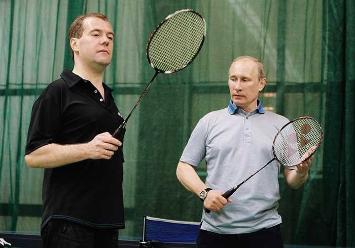 Và tham gia ‘chiến đấu’ cầu lông cùng ông Dmitry Medvedev