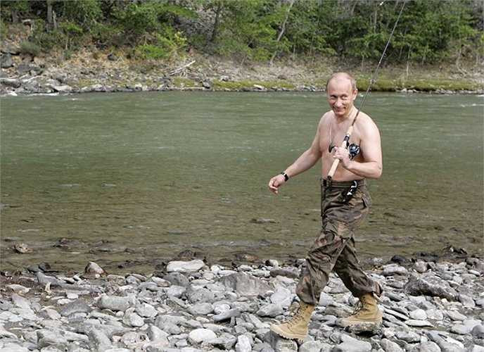 Và kết thúc buổi dã ngoại bằng việc câu cá 