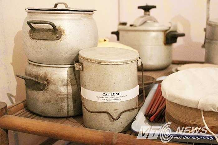 Những hình ảnh ghi nhận tại Triển lãm 'Bao cấp – xếp hàng về quá khứ' tại Hà Nội. Tới đây khách được tham quan và trải nghiệm nhiều thực tế của thời kỳ bao cấp, giai đoan 1975–1986.