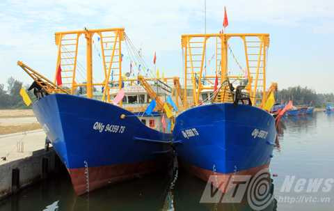 tàu cá, vỏ thép, ngư dân, Quảng Ngãi, bàn giao, vươn khơi