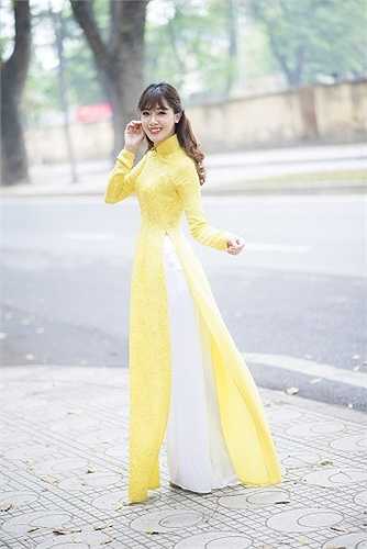 Sở hữu chiều cao 1,72 m, hot girl nhận được không ít lời mời tham gia trình diễn thời trang.