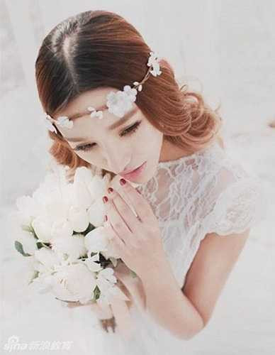 Cô bạn đẹp một cách cuốn hút, quyến rũ, khỏe mạnh giống những mỹ nhân nước ngoài, điều này khiến Nghiên Nghiên càng thêm nổi bật. 