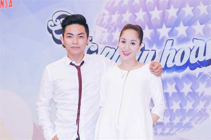 Sau vòng sơ tuyển tại Hà Nội, Khánh Thi và Phan Hiển đã đến Vòng sơ tuyển khu vực phía Nam tại TP.HCM trong trang phục ton-sur-ton ăn ý.