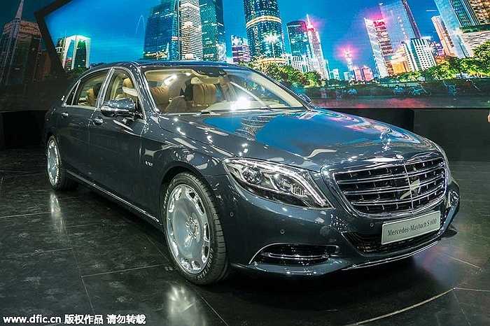 9. Mercedes-Benz Maybach S600: 2.888.000 tệ (hơn 10 tỷ đồng)
