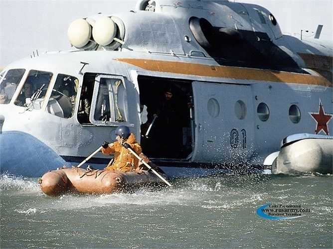 Vào năm 1992, các kỹ sư trưởng của hãng trực thăng MI được lệnh dừng chương trình MI-14. 'Chắc chắn rằng điều này được thực hiện dưới áp lực nào đó từ phía Mỹ', một kỹ sư từng tham gia dự án MI-14 cho biết.