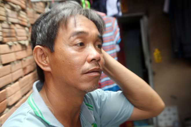 Phút kinh hoàng tài xế lao xe tông sập nhà dân, vùi lấp nhiều người