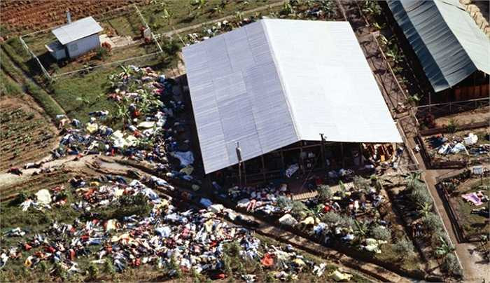 Sau khi thu thập đầy đủ thông tin, linh mục Andrew đã gửi thư tới chính quyền Mỹ. Chính quyền Mỹ đã điều nghị sĩ Leon Ryan tới giải quyết vào năm 1978.