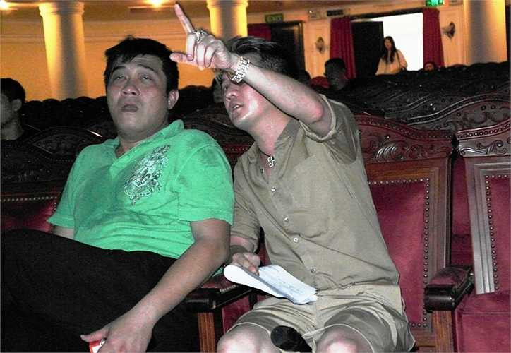 Nam ca sĩ sinh năm 1971 bị đánh giá là vô lễ với cách hành xử xúc phạm tới nhạc sĩ bậc thầy. Sau đó, anh phải trực tiếp gặp để xin lỗi nhạc sĩ.