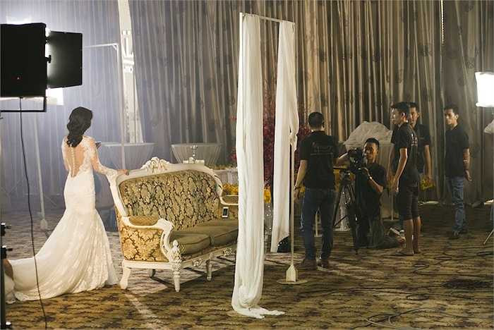 Nhiều người đánh giá Lan Ngọc đã thực sự lột xác thành một 'quý cô sexy mới' của showbiz Việt.