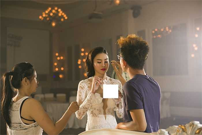 Cũng vì thế, nhiều lời mời và hợp đồng quảng cáo đến với cô hơn.