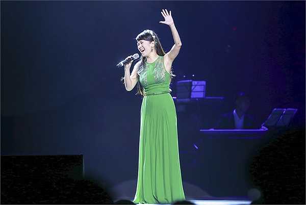 Đây cũng chính là 2 ca khúc đã làm nên tên tuổi của Hồng Nhung trong dòng nhạc Trịnh suốt nhiều năm qua.