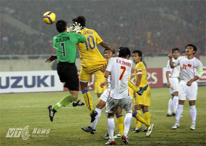 Và họ đã có bàn thắng vượt lên, đồng thời san bằng cách biệt sau 2 lượt trận. (Ảnh: Quang Minh)