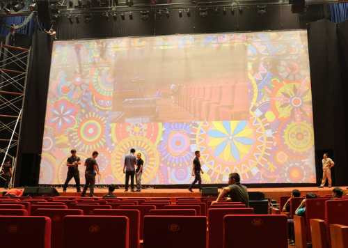 Chi 10 tỷ đồng cho lễ ra mắt, Bphone có 'đáng tiền'?