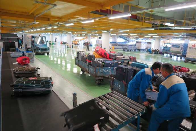 Trước nạn trộm cắp hành lsy của hành khách thường xuyên xảy ra tại sân bay, Cục Hàng không đã ráo riết vào cuộc