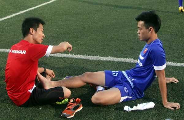 Văn Toàn chấn thương nhẹ