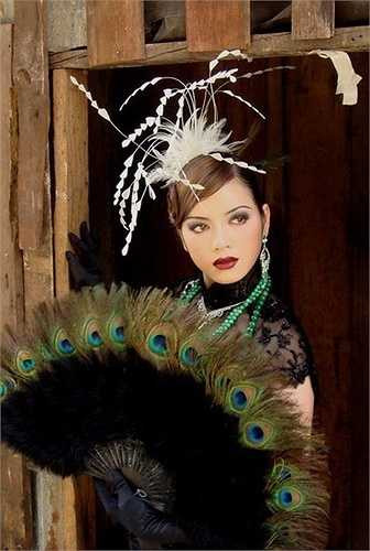 Lý Nhã Kỳ là một trong số những kiều nữ Việt đình đám nhờ những lần 'đem chuông đi đánh xứ người'. 