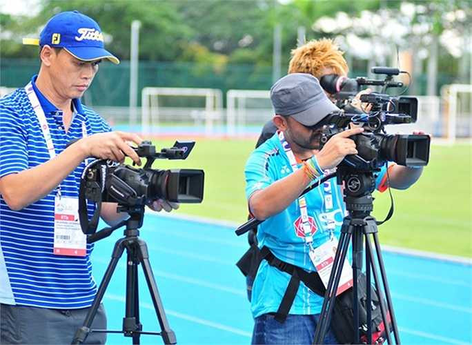 Số lượng phóng viên đi theo đội U23 Thái Lan nhiều hơn cả khi đội bóng này dự Asian Cup.