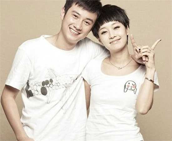 Mã Y Lợi: Nàng 'Hạ Tử Vy' Mã Y Lợi và nam diễn viên Văn Chương gặp gỡ rồi yêu nhau khi cả hai tham gia bộ phim truyền hình Phấn đấu. Dù nàng hơn chàng 8 tuổi nhưng hai người vẫn rất đẹp đôi và được coi là cặp 'tiên đồng ngọc nữ' của làng giải trí Hoa ngữ. Văn Chương và Mã Y Lợi kết hôn năm 2008 và hạnh phúc chào đón một bé gái xinh đẹp, kháu khỉnh.