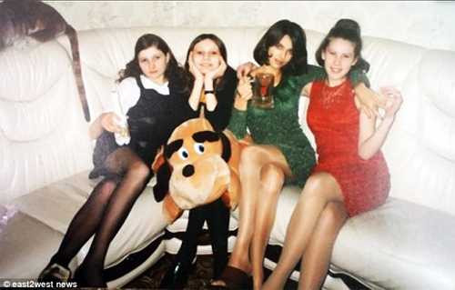 Quá khứ làm gái bao ít người biết của Irina Shayk