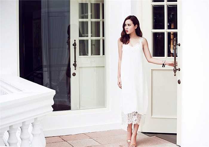 Bà mẹ một con Lưu Hương Giang chưa bao giờ lỡ nhịp với những xu hướng thời trang hot 