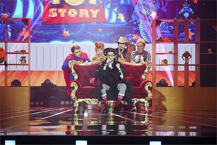 Hoàng Tôn lọt vào top nguy hiểm những cũng tạo được dấu ấn riêng khi trình diễn ca khúc 'Giấc mơ của tôi' do chính mình sáng tác. 