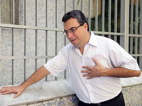 Suy tim: Hơi thở cũng có thể được sử dụng để chẩn đoán bệnh tim. Các nhà nghiên cứu sẽ lấy những mẫu thở và kiểm tra cùng với một số chất dễ bay hơi để phát hiện những dấu hiệu bất thường của bệnh tim. 