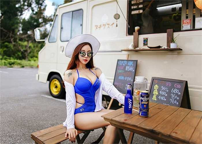 Và chỉ sau một năm, cô đã có đủ vốn để mở cửa hàng thứ hai 