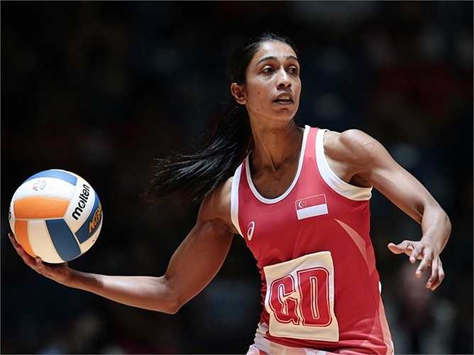 VĐV Premila Hirubala, một trong những chủ lực của đảo quốc sư tử