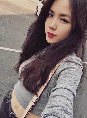 Càng ngày Phương Ly càng quyến rũ và xinh đẹp hơn. 