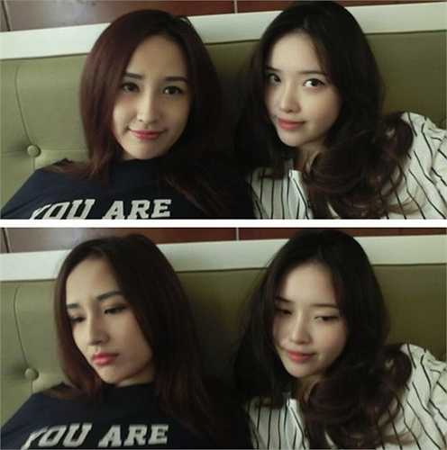 Hai chị em Hoa hậu thường xuyên chụp hình với nhau rất tình cảm. 