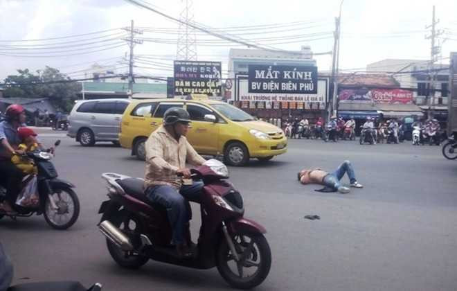 Thanh niên nước ngoài ngáo đá, đòi giết tài xế taxi