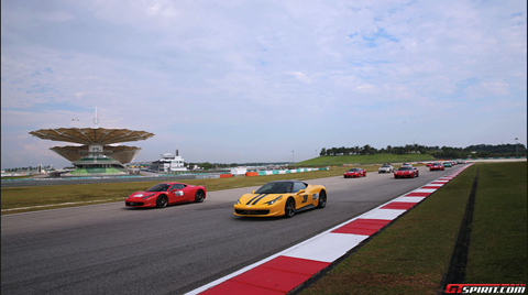 Cuộc hội ngộ 100 chiếc Ferrari xuyên ĐNA lớn nhất từ trước đến nay