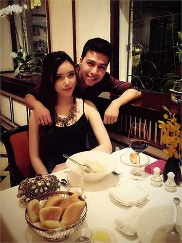 So với hình ảnh quê mùa hồi nhỏ, giờ cô đã là một quý cô sành điệu.