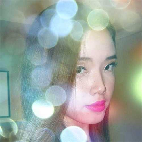 Nhiều người dự đoán cô sẽ là một người đẹp có tiếng trong showbiz trong tương lai.