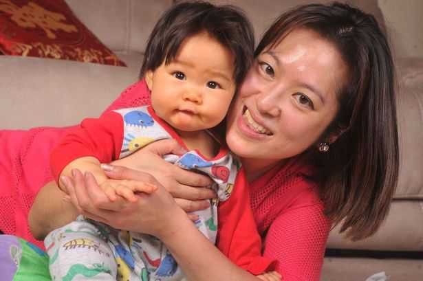 Cậu con trai 3 tháng tuổi cứu mẹ bằng cách thần kỳ