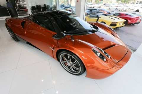 Top 10 đại lý xe hơi đẹp 'kỳ lạ' nhất trên thế giới