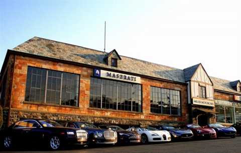 Top 10 đại lý xe hơi đẹp 'kỳ lạ' nhất trên thế giới