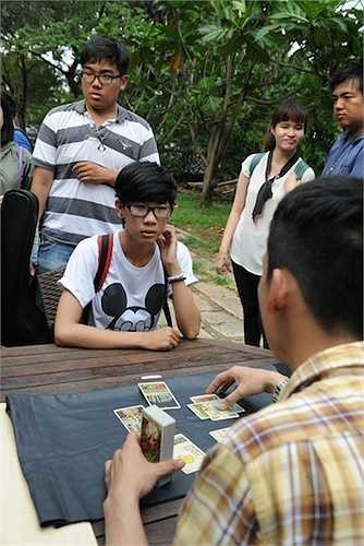 Lễ hội Mật Ngữ 12 Chòm Sao được tổ chức vào ngày 9/8/2015 tại Sân vận động Phú Thọ hứa hẹn sẽ là một hoạt động xã hội thú vị, đồng thời tạo nên một nét đẹp văn hóa riêng dành cho các bạn trẻ Việt.