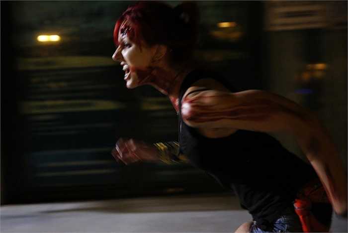 Một thây ma nữ trong cuộc chạy đua ở Madrid