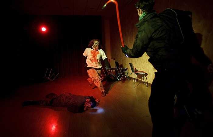 Đóng giả những trận đụng độ ở Sagra, Tây Ban Nha