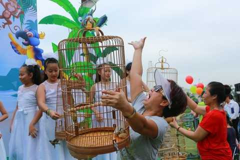 Cư dân Vinhomes Riverside: Tổ chức nhiều hoạt động vì môi trường