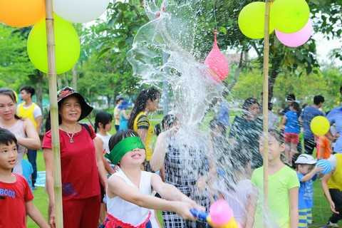 Cư dân Vinhomes Riverside: Tổ chức nhiều hoạt động vì môi trường