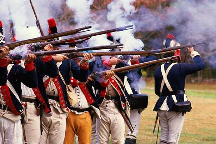 Cuộc chiến giành lại nền độc lập kéo dài gần 9 năm của nhân dân Mỹ từ tay thực dân Anh đã lấy đi của nước này hơn 2,4 tỉ USD và gần 4,500 sinh mạng