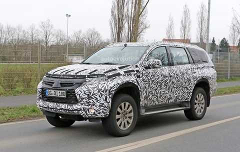 Mitsubishi Pajero Sport 2016 bị 'rò rỉ' thiết kế trước khi ra mắt